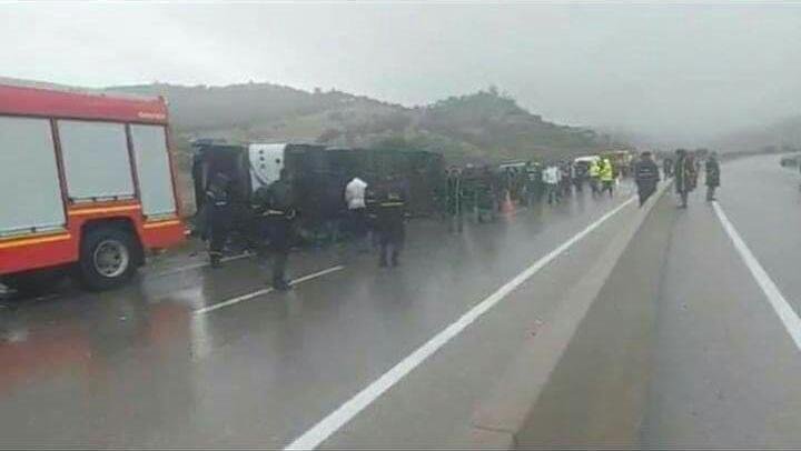 عاجل.. مصرع 11 شخصا وإصابة 43 آخرين في حادثة سير نواحي تازة