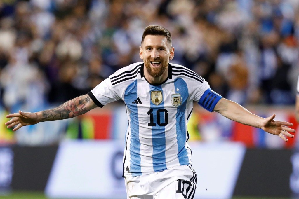 مونديال قطر 2022: ليونيل ميسي يقود الارجنتين الى النهائي