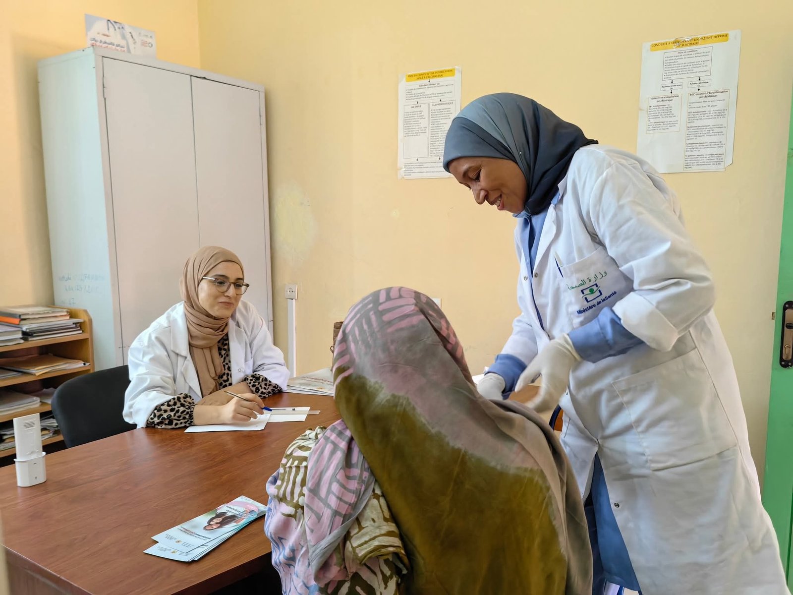 زاكورة: حملة طبية وتحسيسية لفائدة نساء وأمهات القوات المساعدة بمناسبة “أكتوبر الوردي”