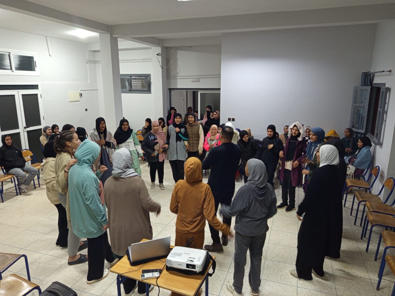 تنغير: احتفاءً بذكرى المسيرة الخضراء.. ورشة في أبي الفنون لفائدة تلميذات دار الطالبة تنغير