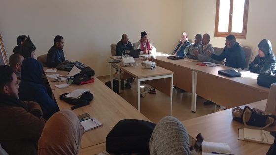 تنغير:  المندوب الإقليمي لوزارة الاوقاف والشؤون الإسلامية يعقد اجتماعا مع المستشارين التربويين حول التقلبات المناخية