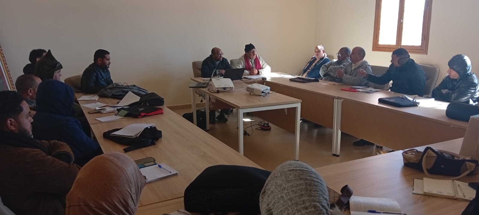 تنغير:  المندوب الإقليمي لوزارة الاوقاف والشؤون الإسلامية يعقد اجتماعا مع المستشارين التربويين حول التقلبات المناخية