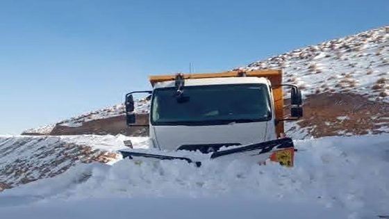 نشرة إنذارية برتقالية: أحوال جوية قاسية بعدة أقاليم