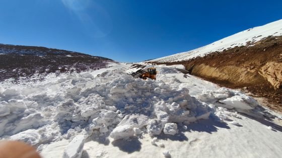 الطريق الجهوية 704.. تعبئة ميدانية إثر الارتفاع الكبير في علو وسمك الثلو