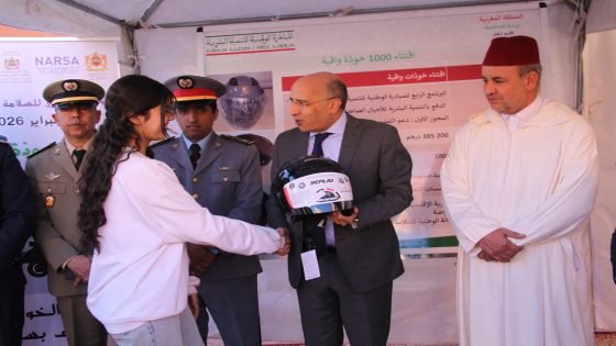 تنغير: تعزيز السلامة الطرقية بإلإقليم عبر توزيع الخوذات الواقية على التلاميذ