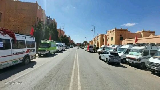 مهنيو النقل المزدوج بواحة تودغى يحتجون ضد قرار تنظيم السير وسط المدينة