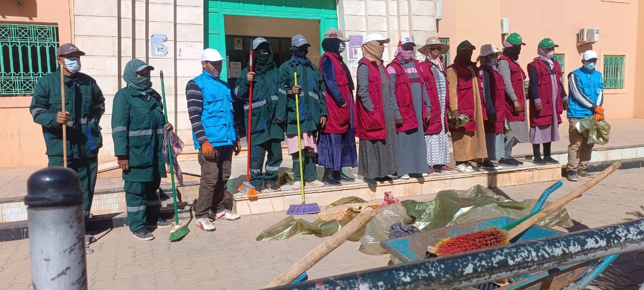 تنغير : استعدادا لعيد الفطر.. تنظيم حملة نظافة موسعة تشمل مختلف الأحياء والشوارع